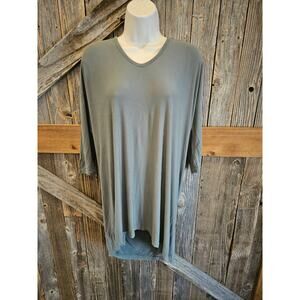 Piko bamboo medium tunic soft stretch green EUC